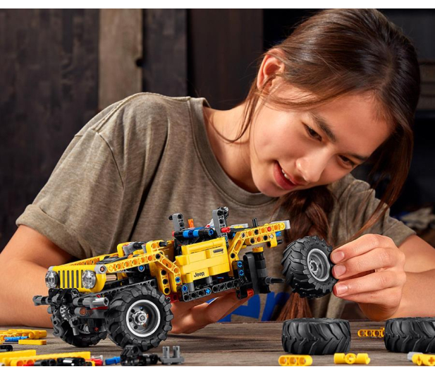 LEGO Technic 42122 Jeep Wrangler - 1012734 - zdjęcie 2